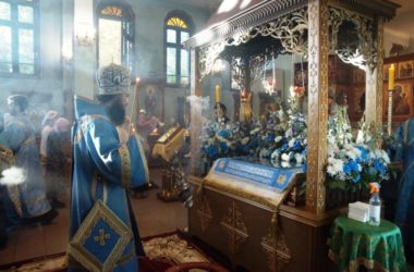 Чин Погребения Богоматери в Свято-Духовском монастыре возглавил митрополит Феодор