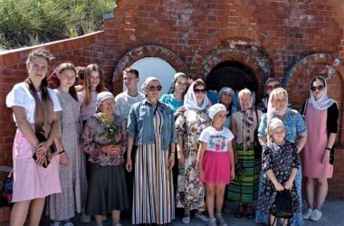 Воспитанники воскресной школы Волгограда посетили Каменнобродский Свято-Троицкий монастырь