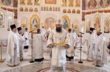 Преобразился еси на горе, Христе Боже, показавый учеником Твоим славу Твою