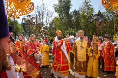 Митрополит Феодор принял участие в торжествах в Элистинской и Калмыцкой епархии