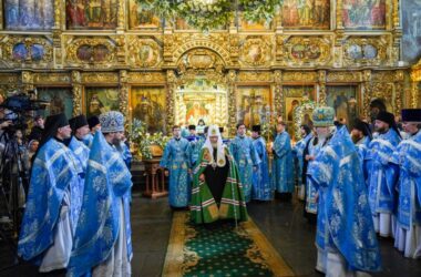 В праздник Донской иконы Божией Матери Предстоятель Русской Церкви совершил Литургию в Донском ставропигиальном монастыре