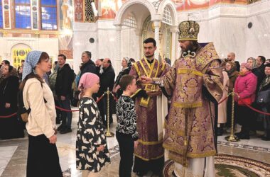 В канун Недели 2-й Великого поста митрополит Феодор возглавил Всенощное бдение в Александро-Невском соборе