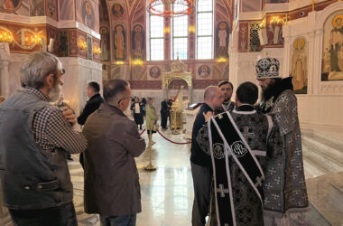 В Александро-Невском кафедральном соборе совершена Литургия Преждеосвященных Даров