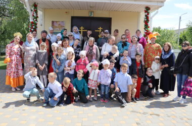 Пасхальный праздник собрал друзей