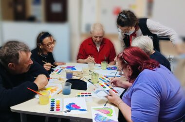 Православные активисты рассказали о Пасхе пожилым людям