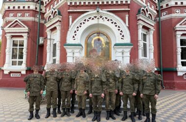 Казанский храм посетили воины