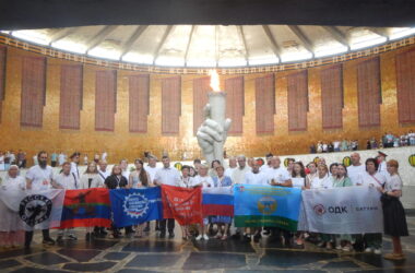 Участники акции «Вахта памяти — Горсть земли» побывали в Волгограде