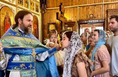 В православных храмах благословили учащихся на начало нового учебного года