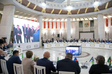 Приветственное слово митрополита Феодора на пленарном заседании 43-й Конференции Южно-Российской Парламентской Ассоциации