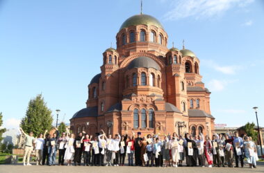 В Волгограде прошел V фестиваль колокольного звона «Александровский звон»