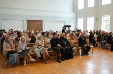 Самая лучшая книга, которую может написать человек – это его жизнь