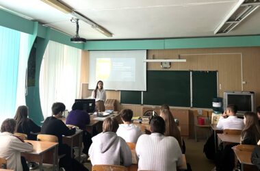 Старшеклассники узнали о святых равноапостольных Кирилле и Мефодии