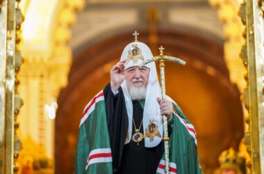 Поздравление членов Священного Синода Русской Православной Церкви Святейшему Патриарху Кириллу по случаю дня рождения