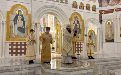 Митрополит Феодор совершил Всенощное бдение в главном храме город