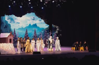 Рождественский спектакль «Приключения Рождественской Звезды» увидели жители Волгограда и Волжского