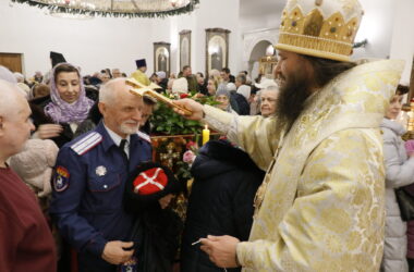 В храме святого праведного Иоанна Кронштадтского отметили престольный праздник