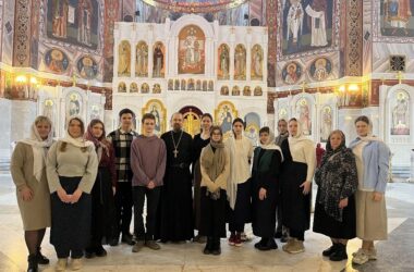 Студенты ВГСПУ посетили Александро-Невский собор