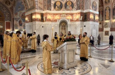 Митрополит Феодор совершил Литургию в день Собора трех святителей