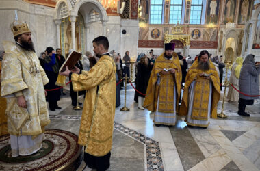 Митрополит Феодор совершил Литургию в Неделю о блудном сыне
