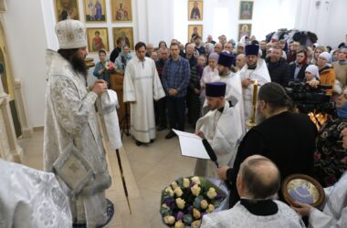 Архиерейское богослужение в храме святых мучениц Веры, Надежды, Любови и матери их Софии