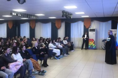 Родители будущих четвероклассников школ Кировского района узнают о предмете «Основы православной культуры»