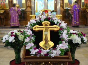 Неделя третья Великого поста Крестопоклонная