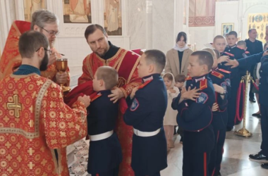 Учащиеся Казачьего кадетского корпуса им. К.И. Недорубова побывали в Александро-Невском соборе